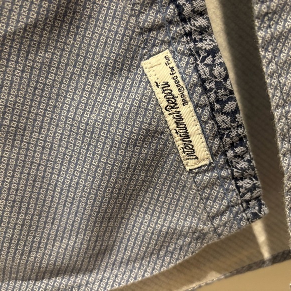 INTERNATIONAL REPORT MENS LS BUTTONED DOWN SHIRT LARGE 100% COTTON BLUE - Picture 4 of 13